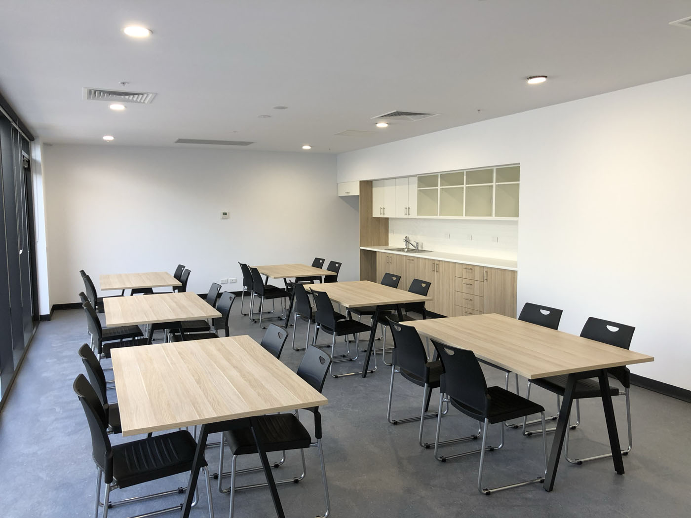United Equipment commercial office fitout by Integrity Office, Melbourne